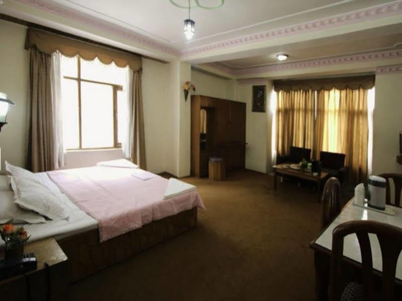 The Shivalik Hotel Manāli Exterior foto